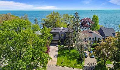 67 Lake Promenade