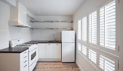 8 Brookmount Road Unit 2