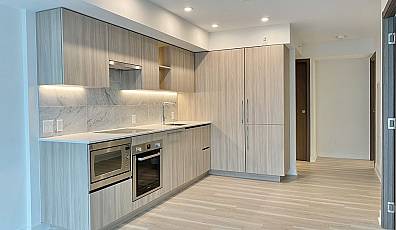 17 Bathurst Street Unit 801