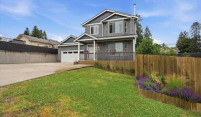 688 LAKEVIEW Dr