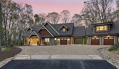 826 New Settlers Way