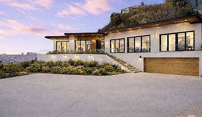 8527 Hedges Way