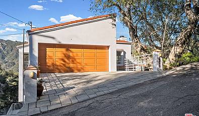 26207 Ingleside Way
