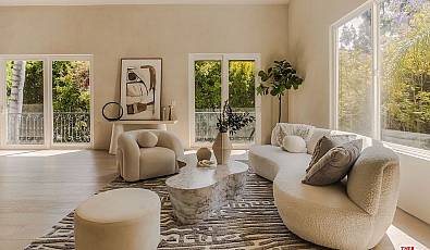 1969 Curson Pl