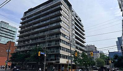 38 Niagara Street Unit 605