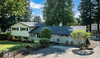 16033 Se BEL AIR Dr