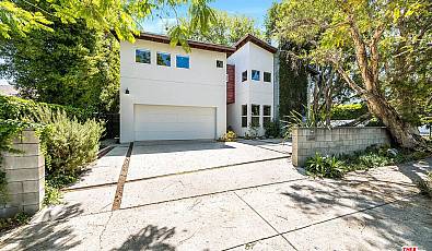 4504 Stern Ave