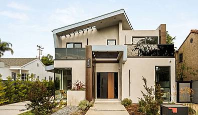 930 N La Jolla Ave