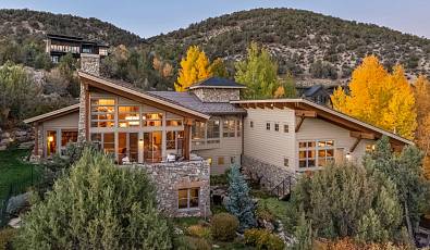 Mountain-Modern Architecture & Rare Privacy in Cordillera Valley Club