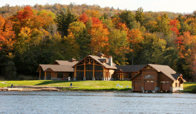Autumn Luxury: Stunning Properties Perfect for Enjoying the Fall Season