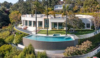 1118 Calle Vista Dr