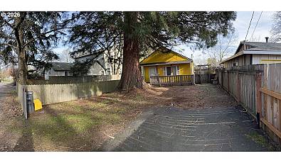 2204 Se 84TH Ave