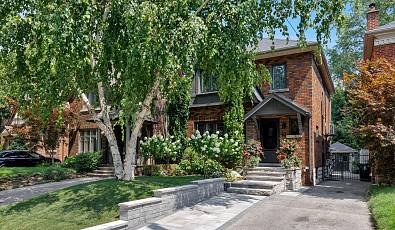 35 Grenview Boulevard North