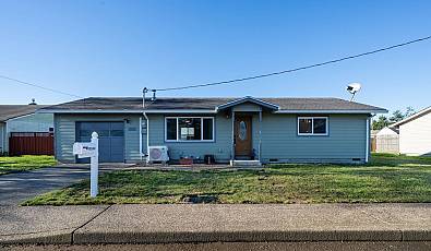 702 ASH Ave
