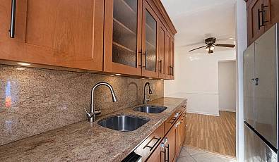 920 E 17TH Street # 212