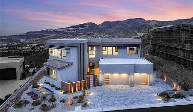 668 Dragon Peak Drive