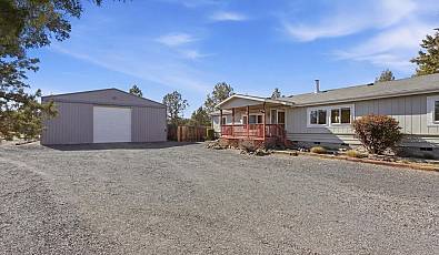 8710 NW Parkey Drive