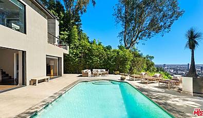 8540 Hedges Way