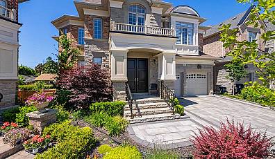 17 Daniel Cozens Court