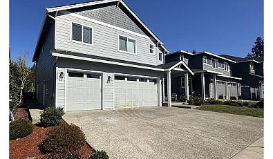 1048 Ne REGAN HILL Loop