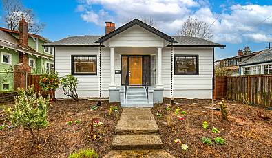 2123 Se 52ND Ave