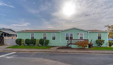 1015 Oak #71 St