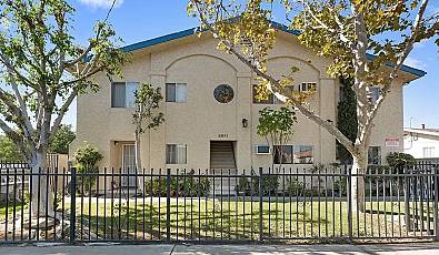 8 Unit Apartment Building | $2,395,000 ($299,375/Unit) | 3.19% Cap Rate | North Hollywood, CA