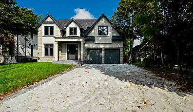 1029 Lorne Park Road