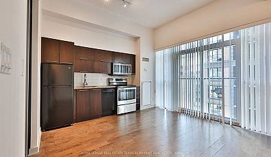 126 Simcoe Street Unit 705
