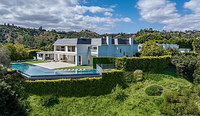 2571 Wallingford Drive