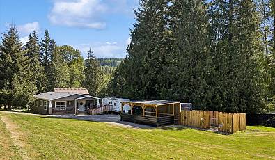 230 HOME TOWN Dr