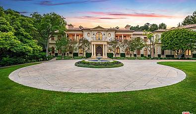 70 Beverly Park