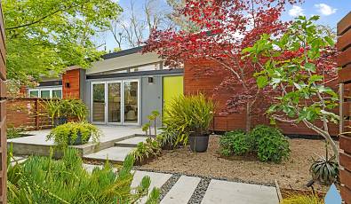 Beautifully Renovated Mid-Century Eichler with ADU in Prime Palo Alto