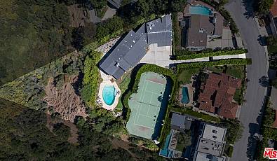 1612 Stradella Rd