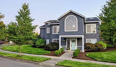 1237 Ne CEDAR RIDGE Loop