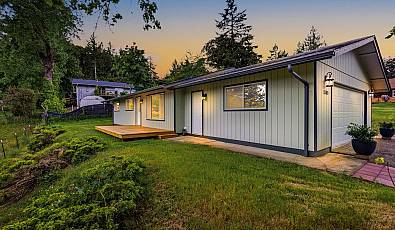 745 Sw BARBER Ave