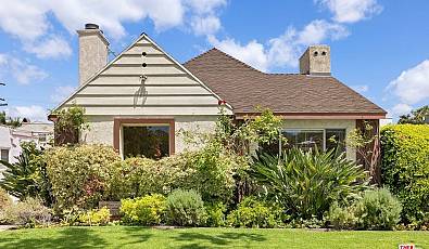 256 S La Peer Dr
